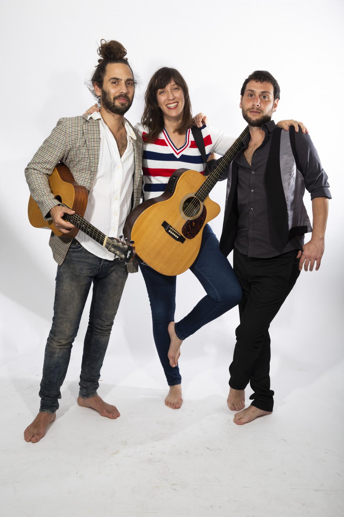 שלישי חמים במתנ"ס -  "התפוזים" ערב שירי קאבר אריק אינשטיין