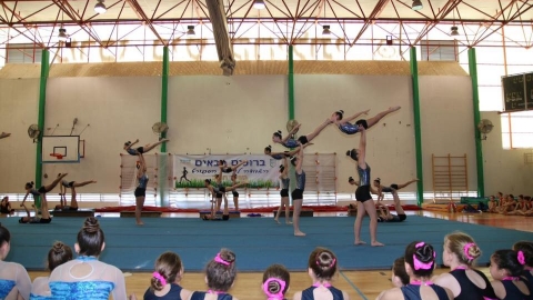 התעמלות נבחרת צעירה_1.jpg